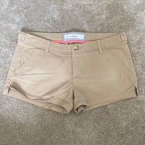 Abercrombie Khaki Shorts Nwot 25